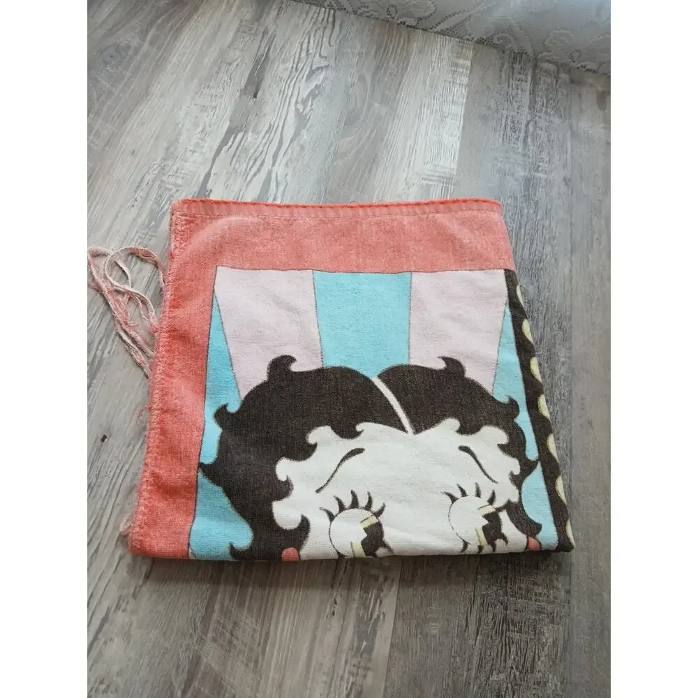 Betty Boop preowned worn
